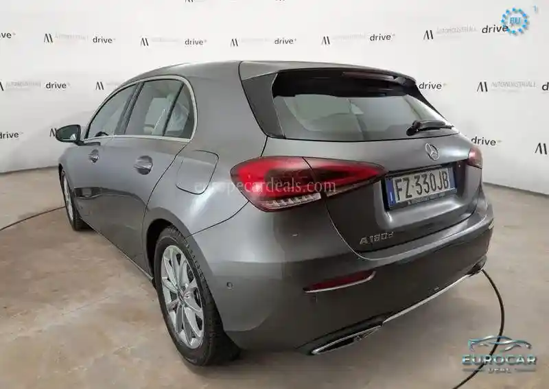 Mercedes-Benz A 180