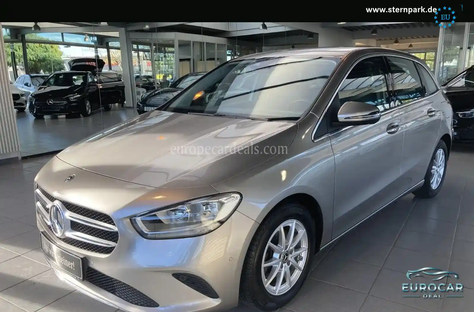 Mercedes-Benz B 180