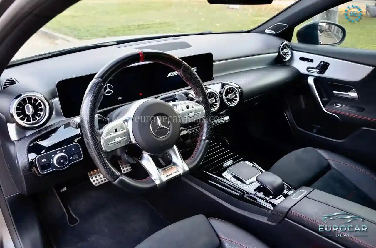 Mercedes-Benz A 35 AMG