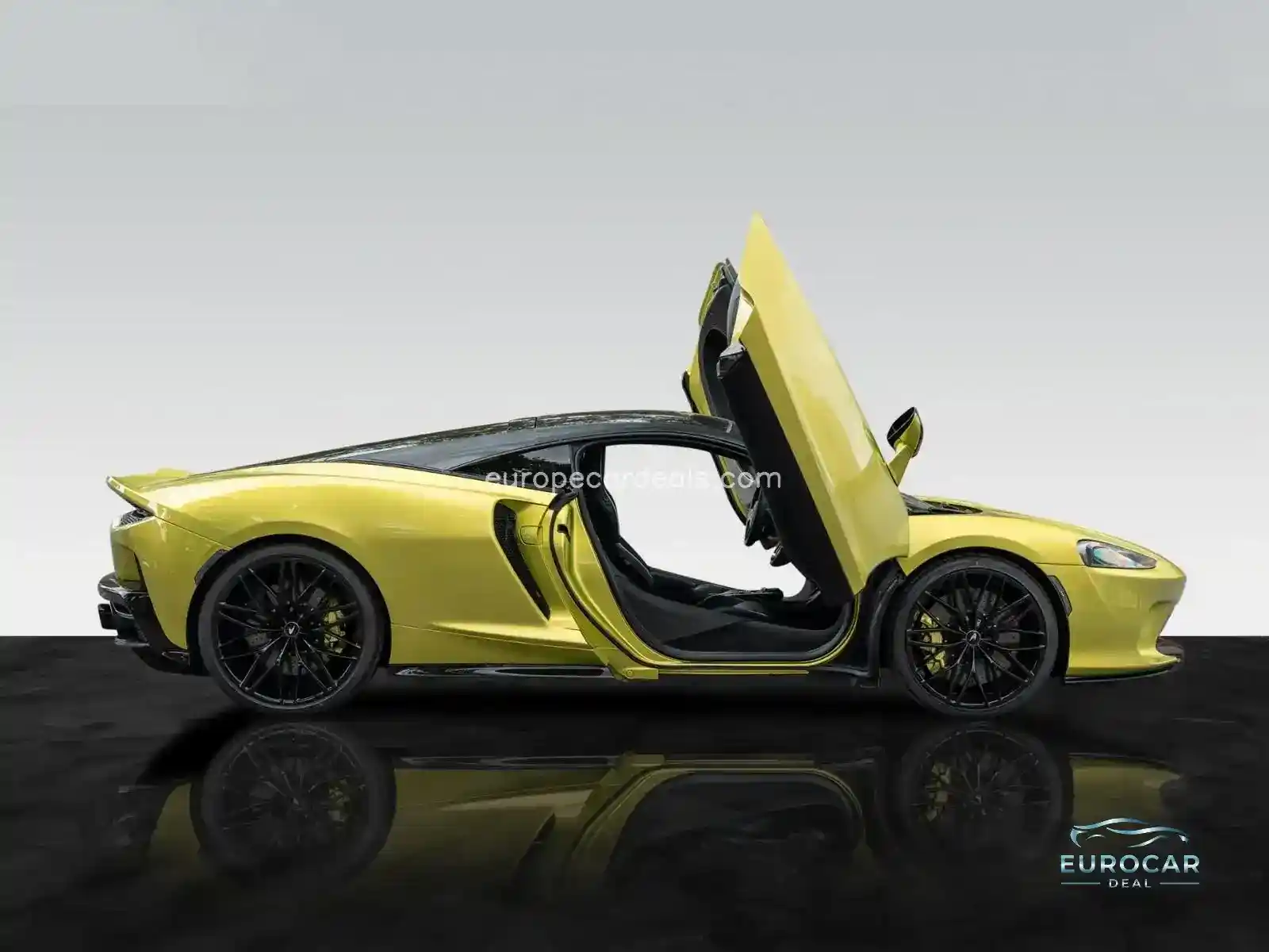 McLaren GT