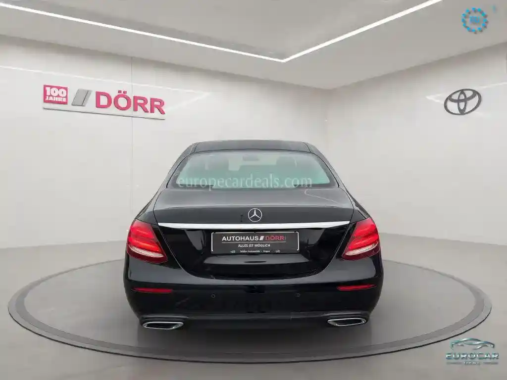 Mercedes-Benz E 220