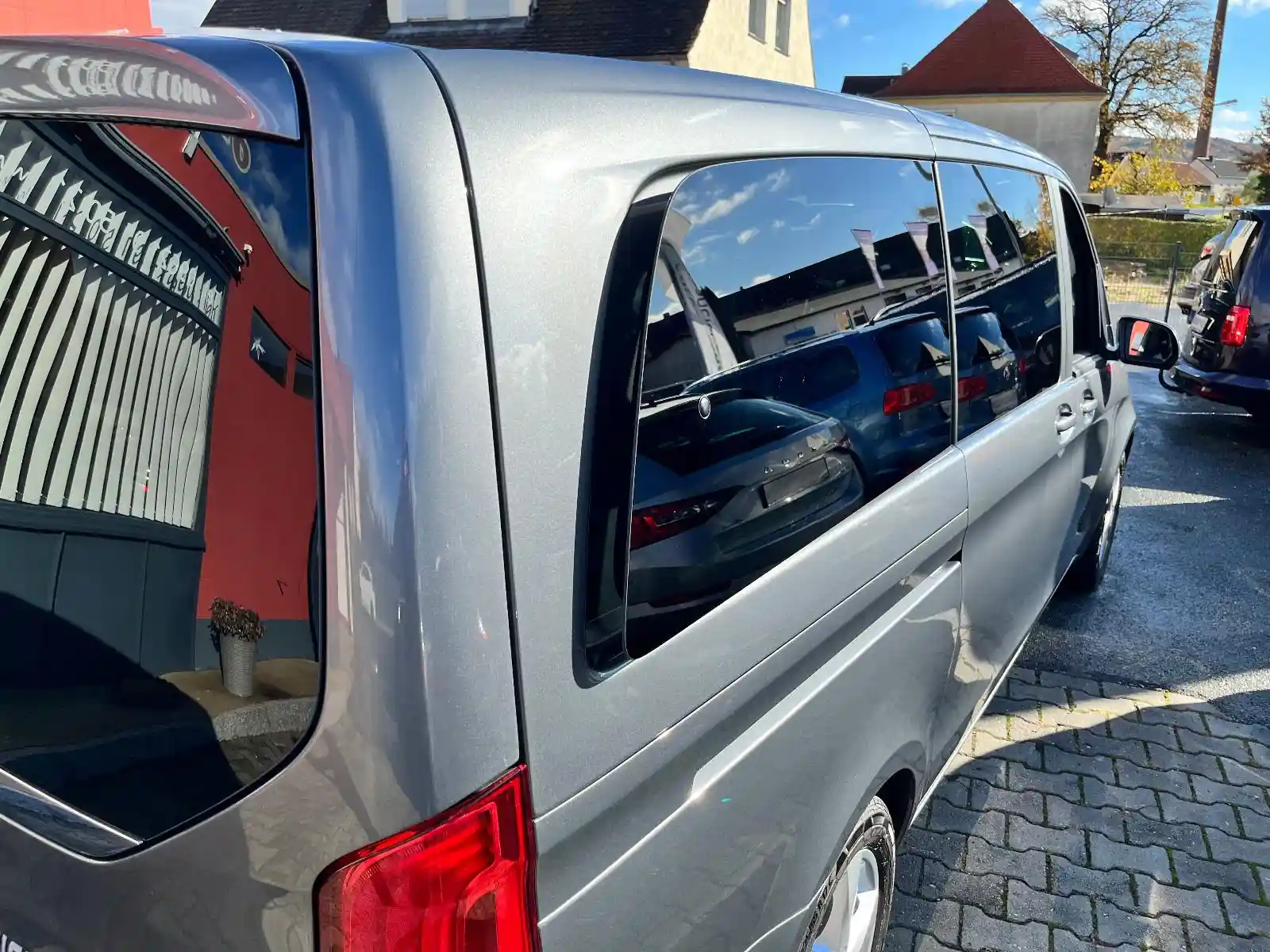 Mercedes-Benz V 250