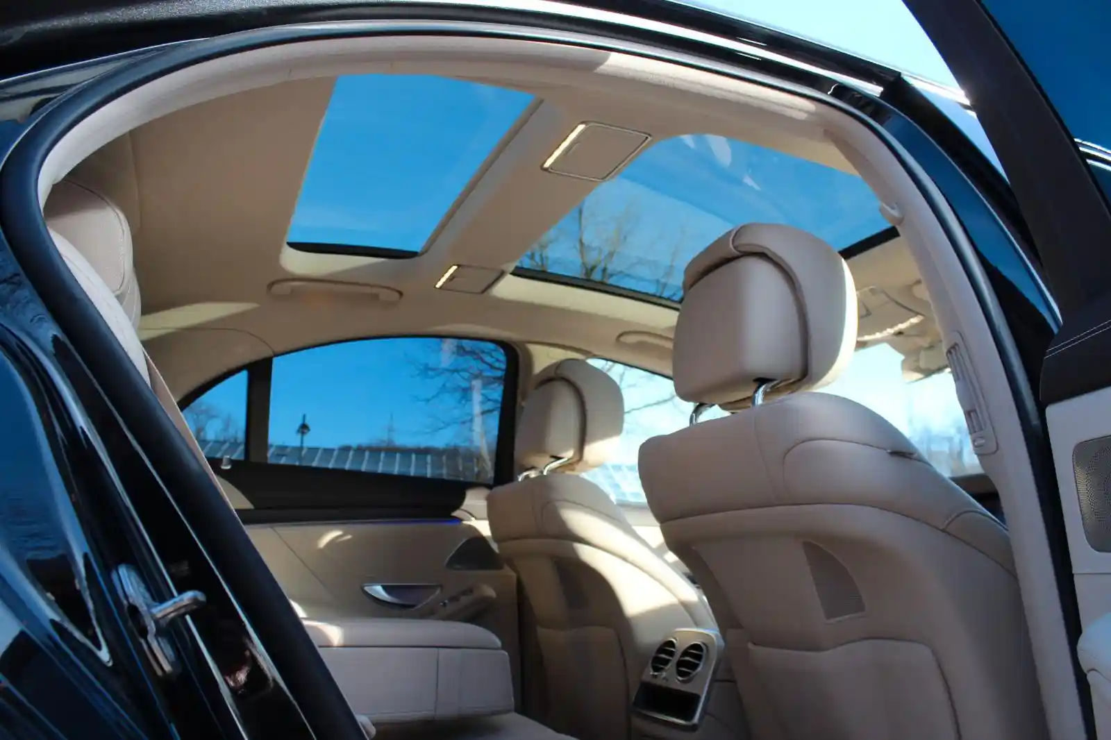 Mercedes-Benz S 560