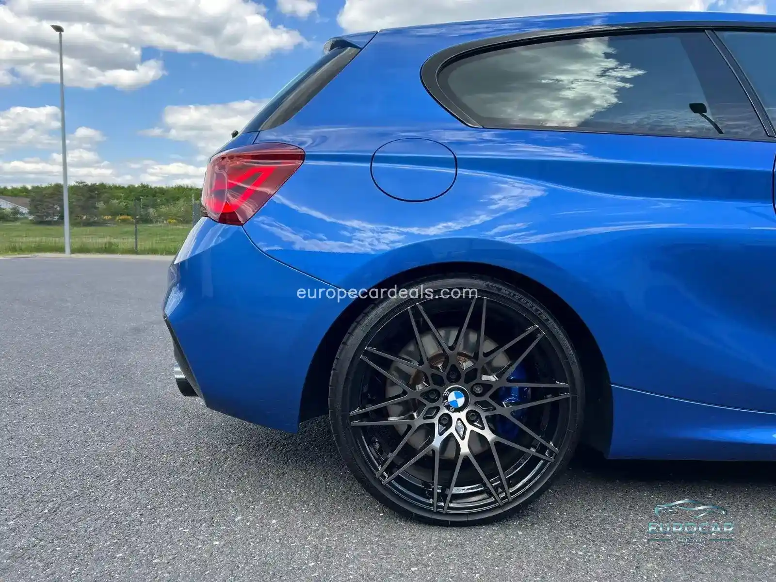 BMW M140i