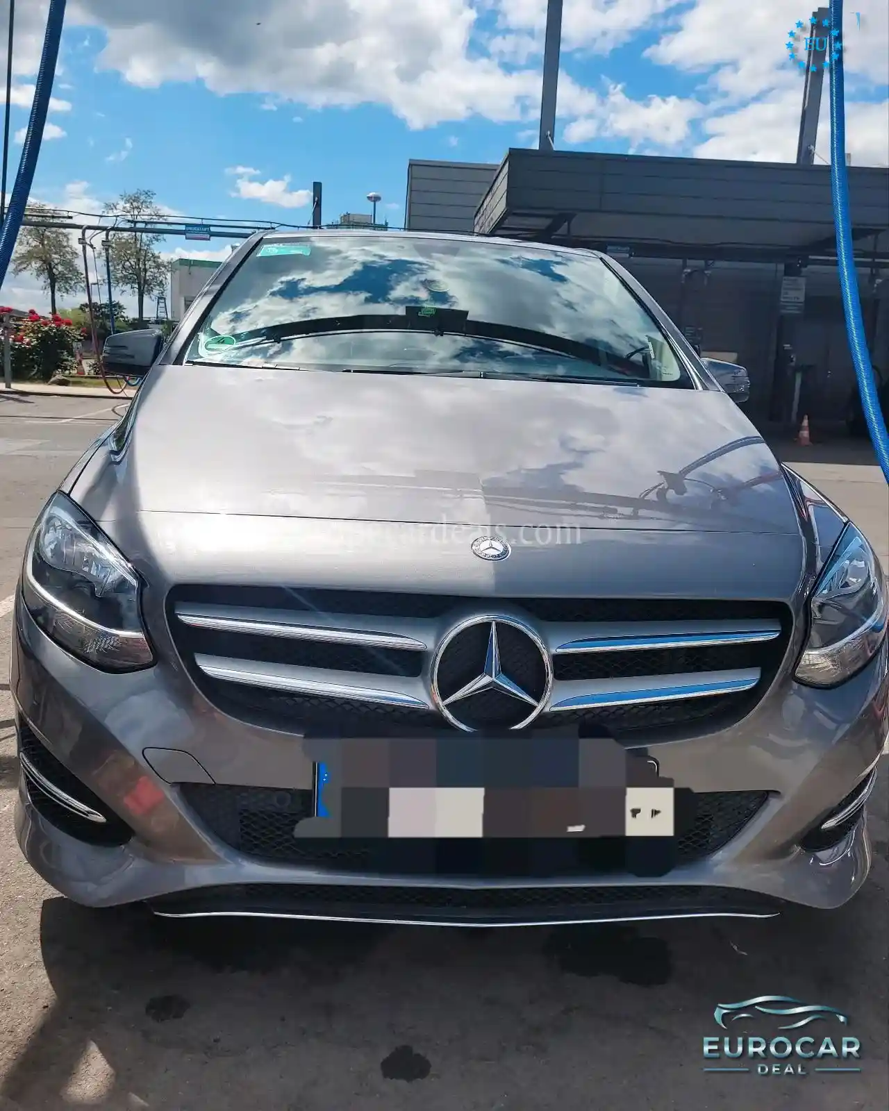 Mercedes-Benz B 180