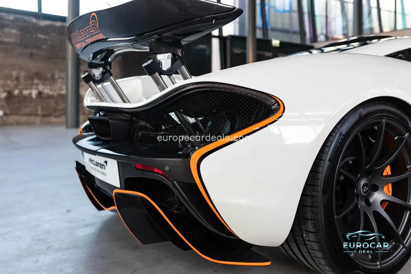 McLaren P1
