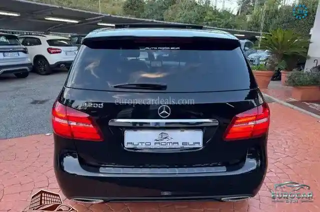 Mercedes-Benz B 200