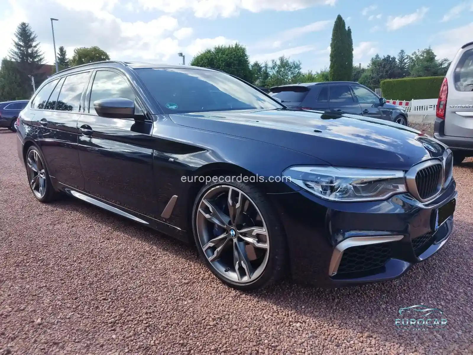 BMW M550