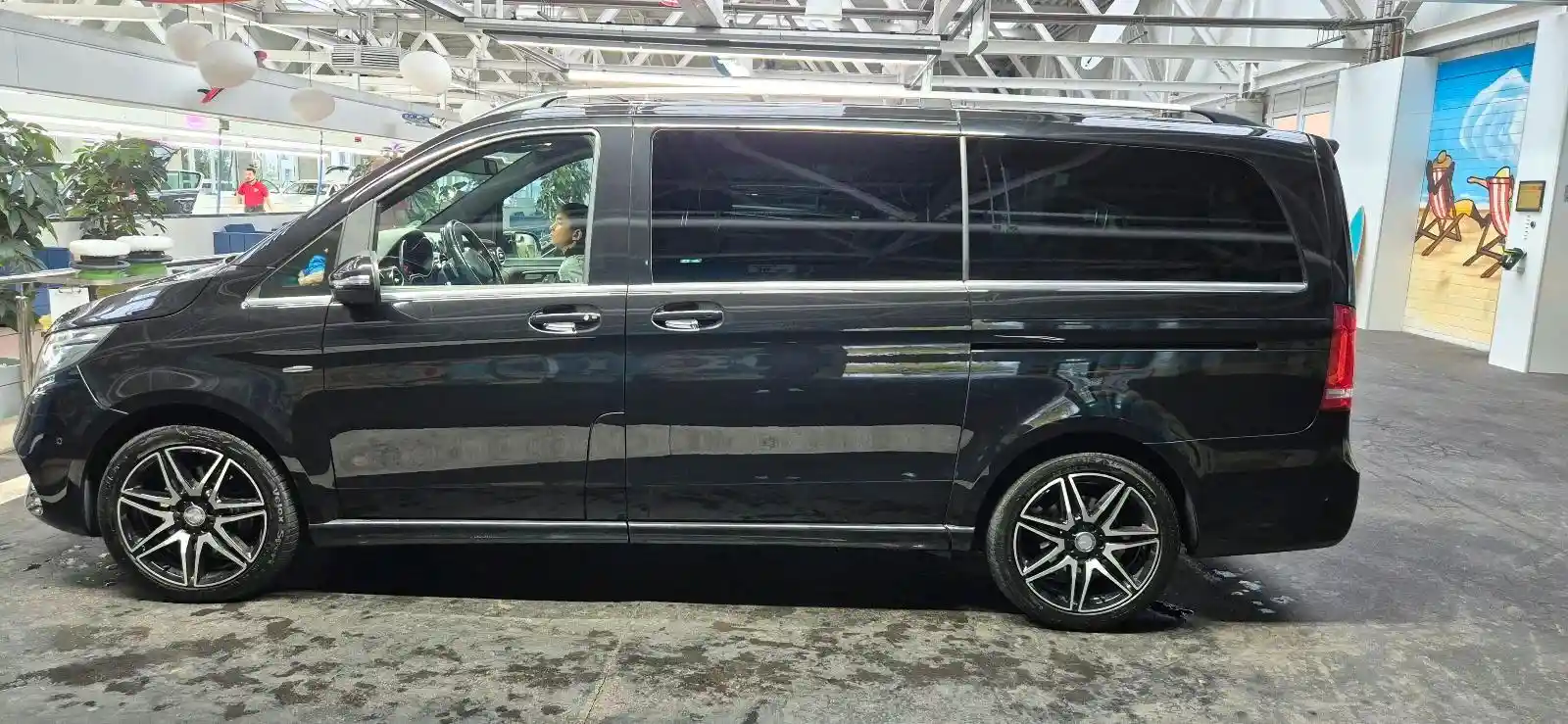 Mercedes-Benz V 250