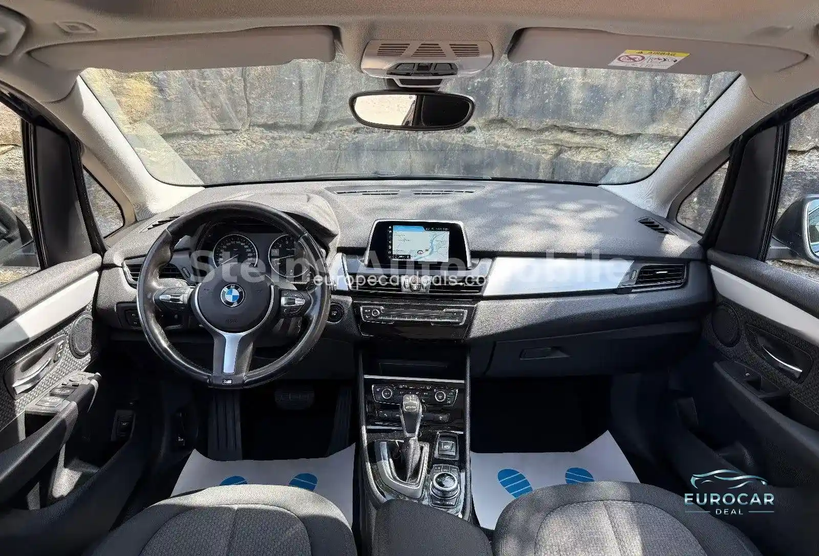 BMW 225