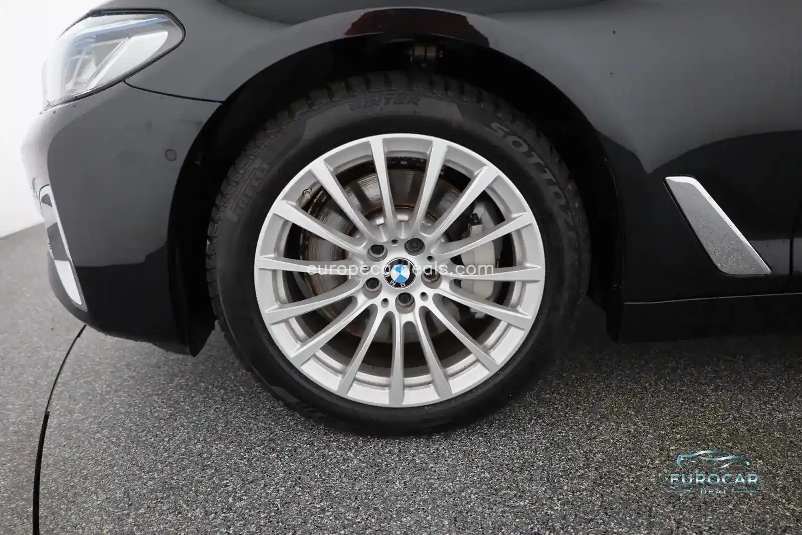 BMW 530
