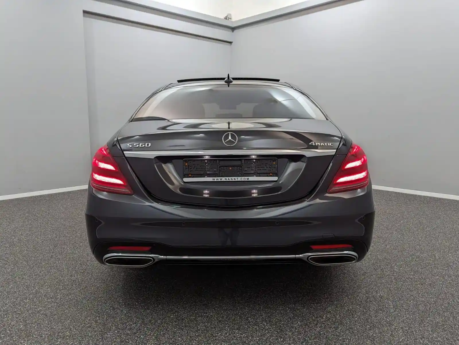 Mercedes-Benz S 560