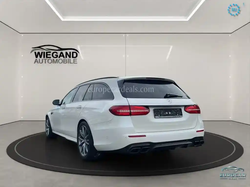 Mercedes-Benz E 63 AMG