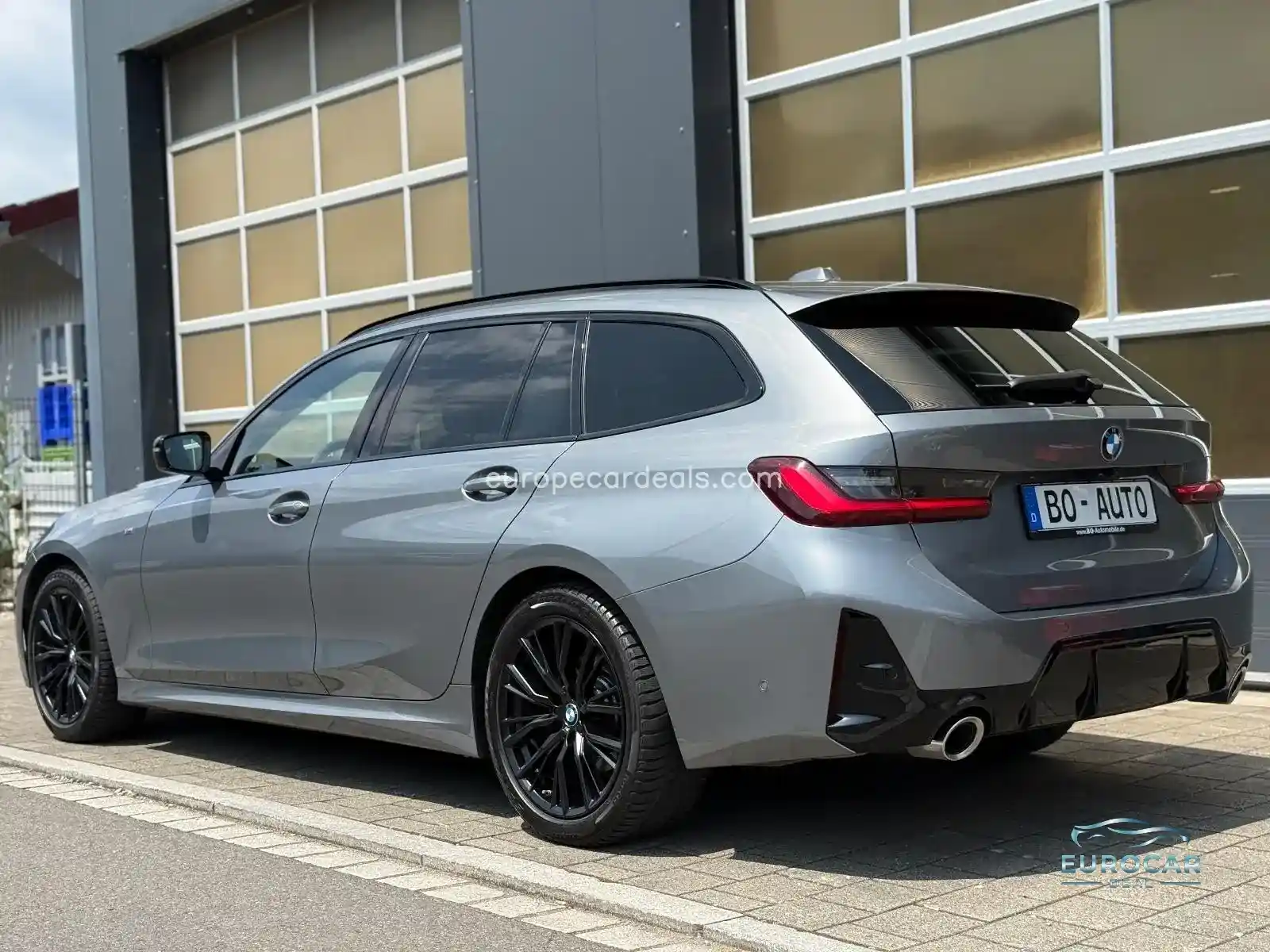 BMW 320
