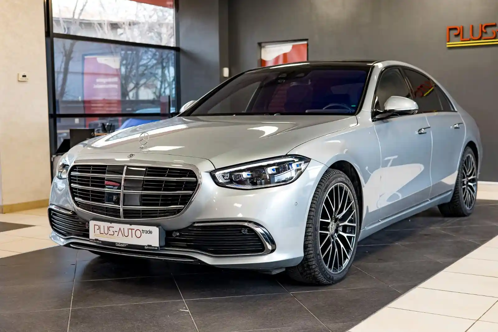 Mercedes-Benz S 500