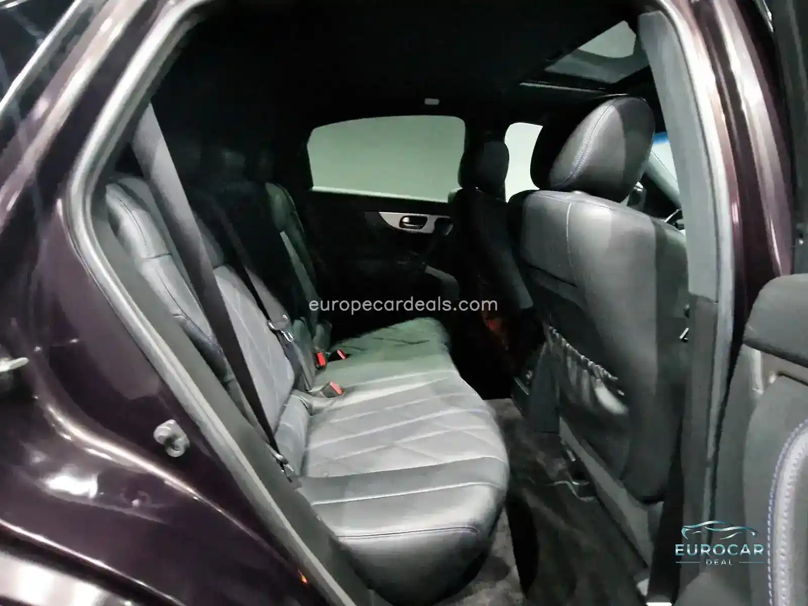 Infiniti QX70
