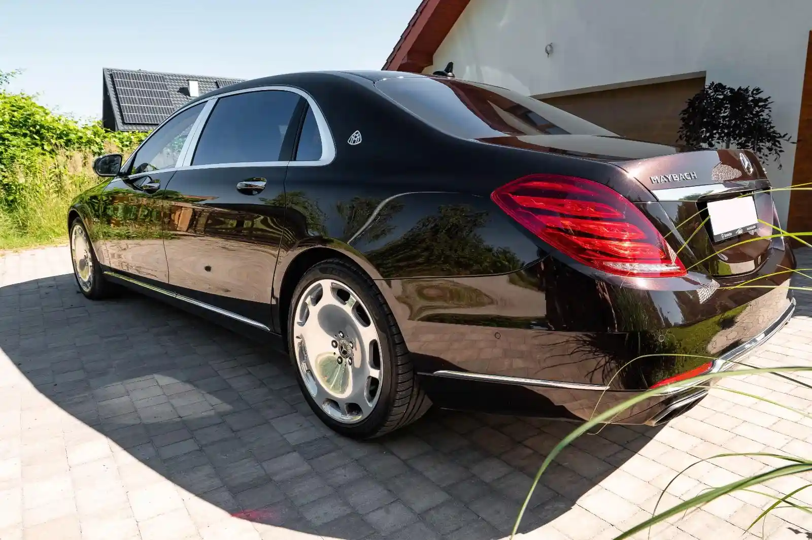 Mercedes-Benz S 600
