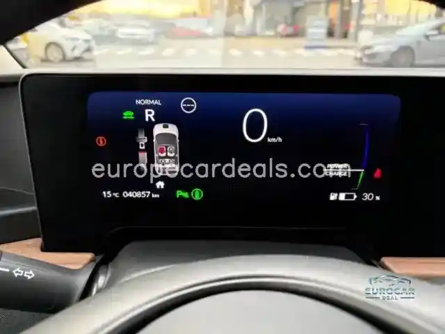 Honda e