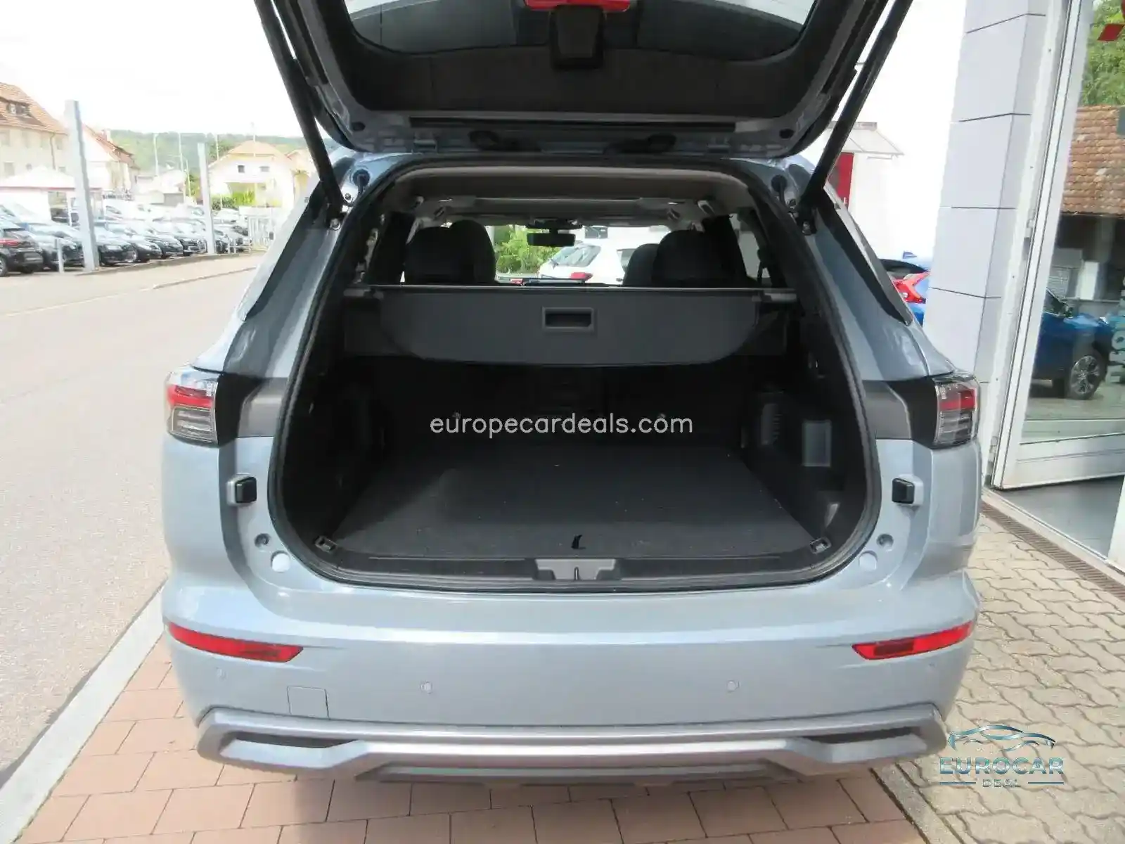 Mitsubishi Plug-in Hybrid Outlander