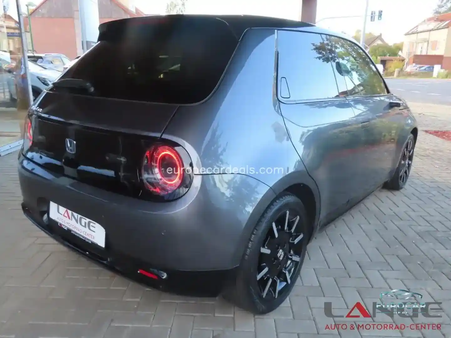 Honda e