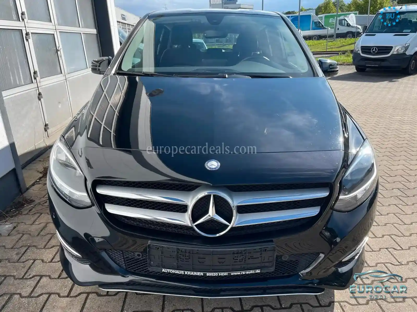 Mercedes-Benz B 180