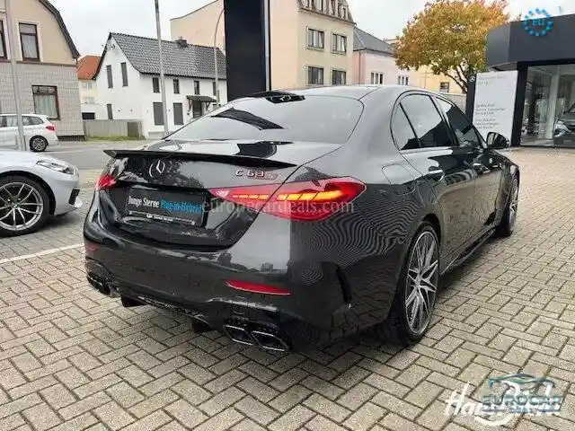 Mercedes-Benz C 63 AMG