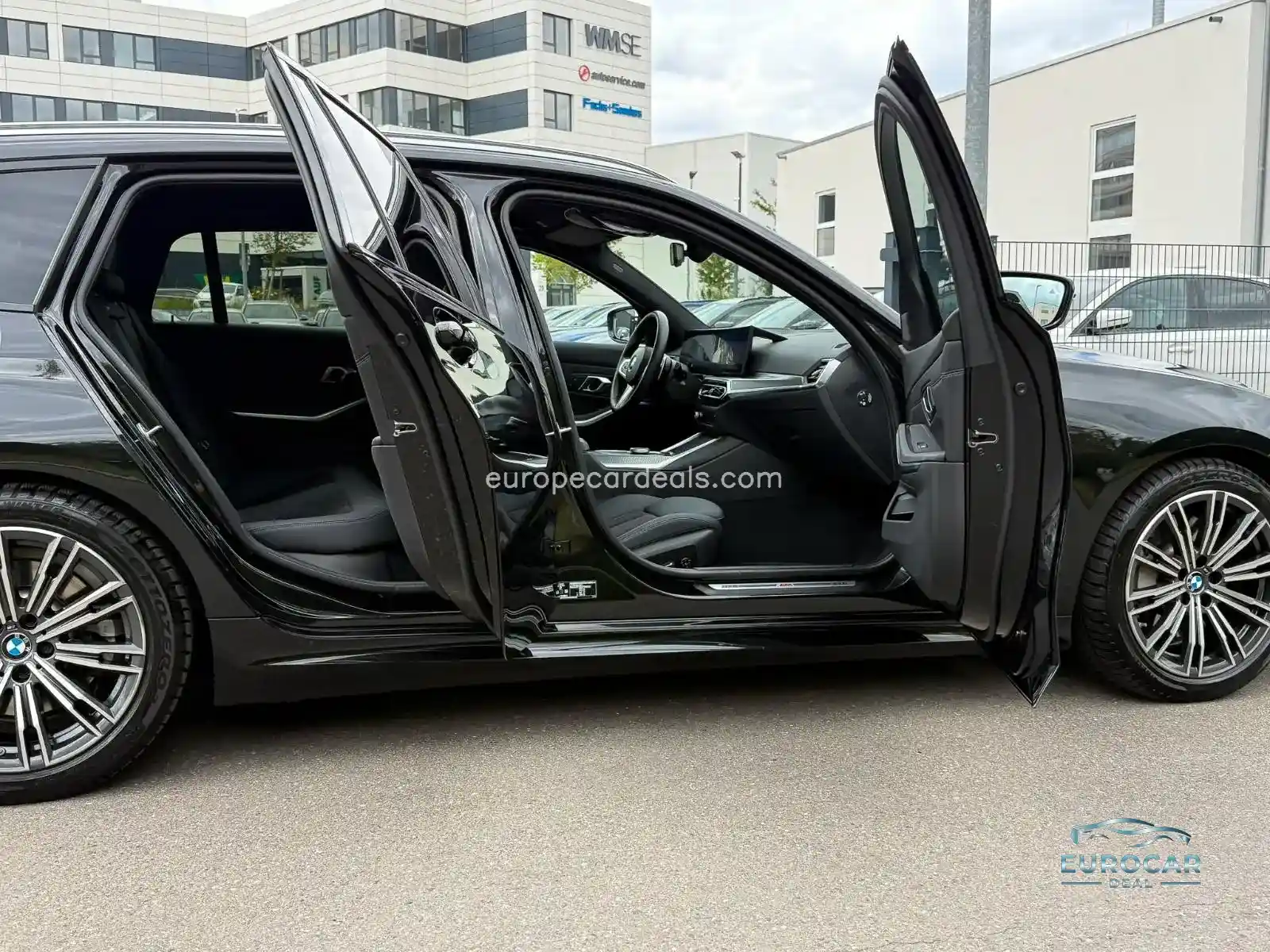 BMW 330