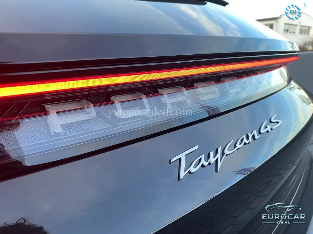 Porsche Taycan