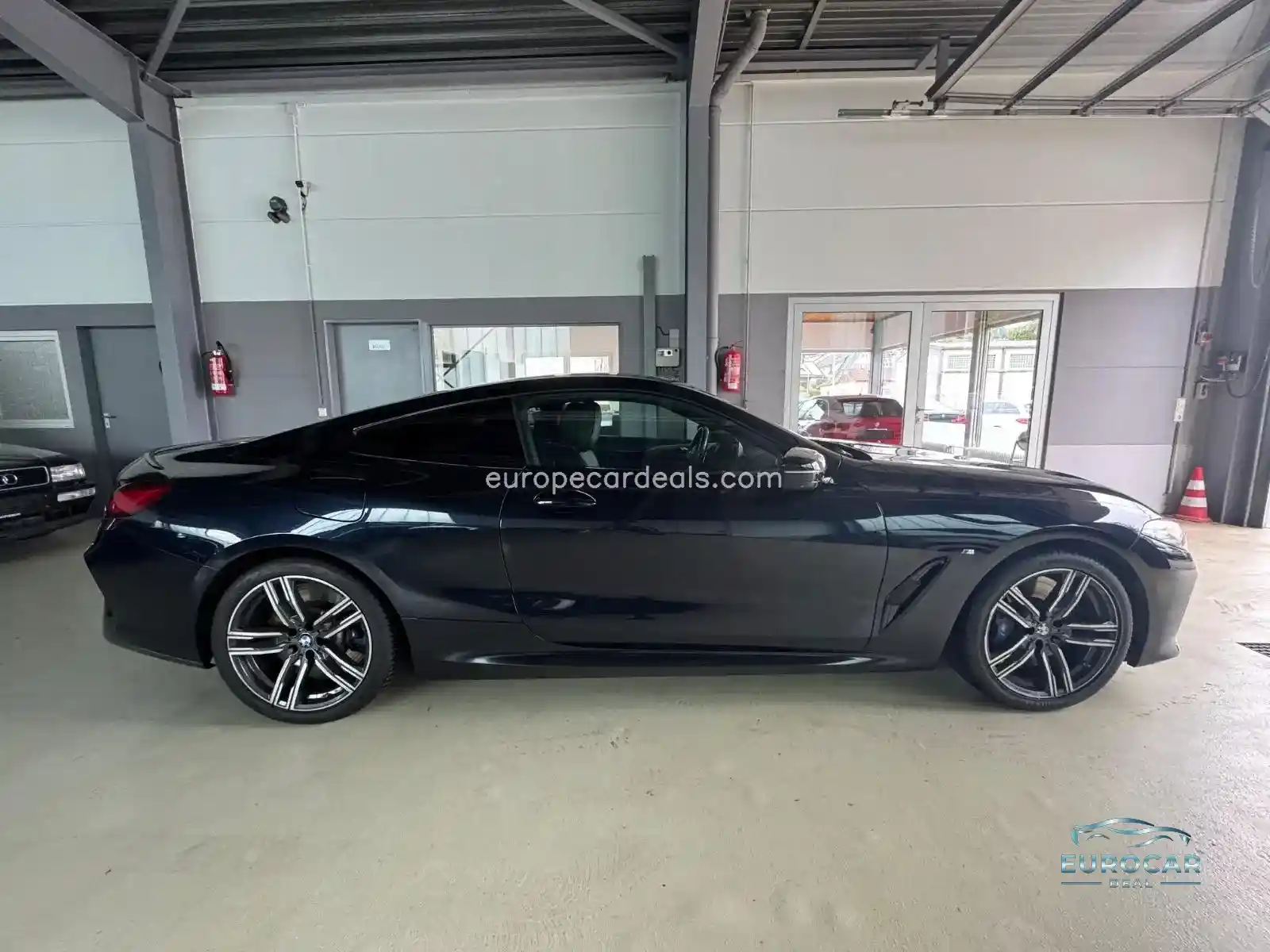 BMW M850