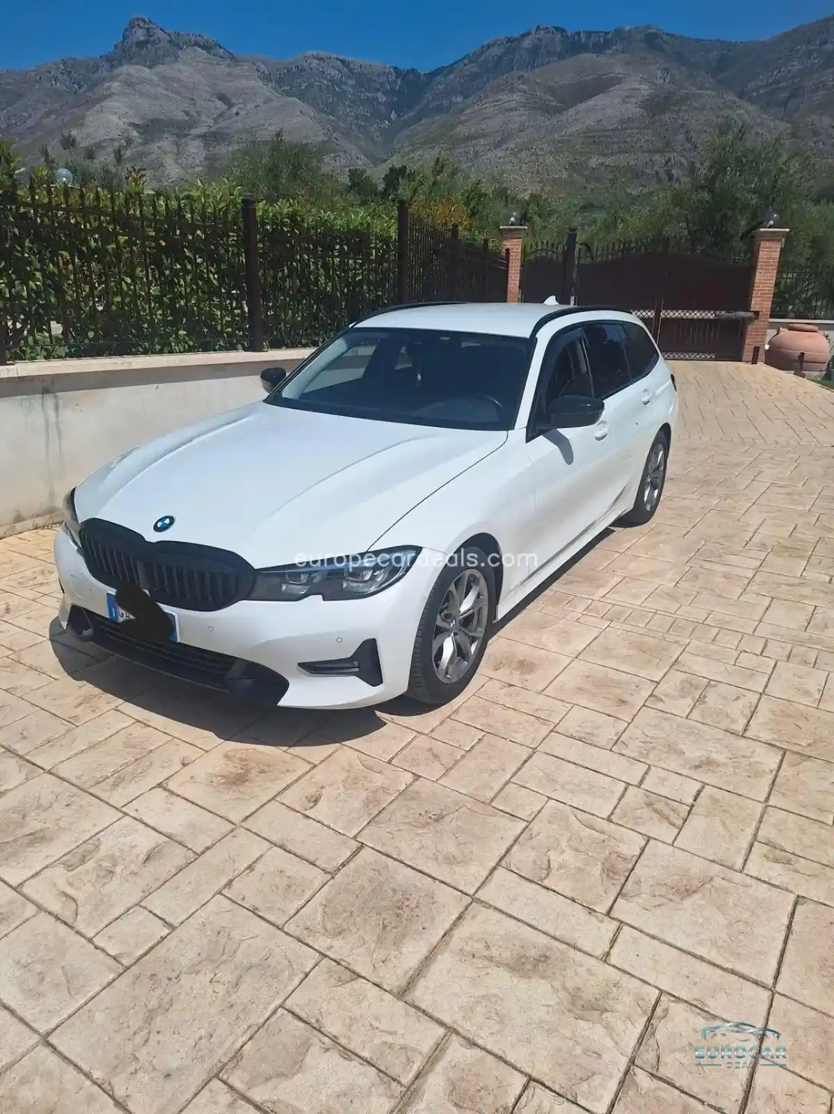 BMW 320
