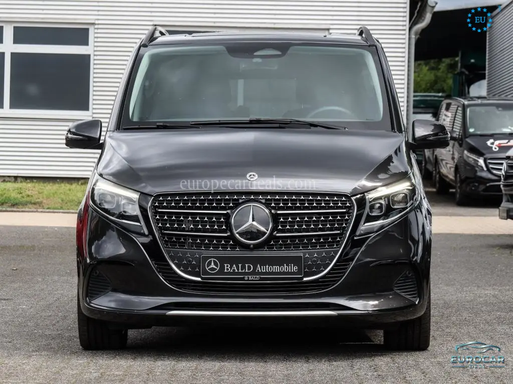 Mercedes-Benz V 220