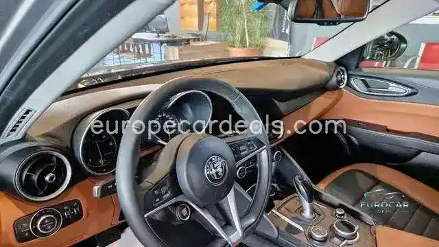 Alfa Romeo Giulia