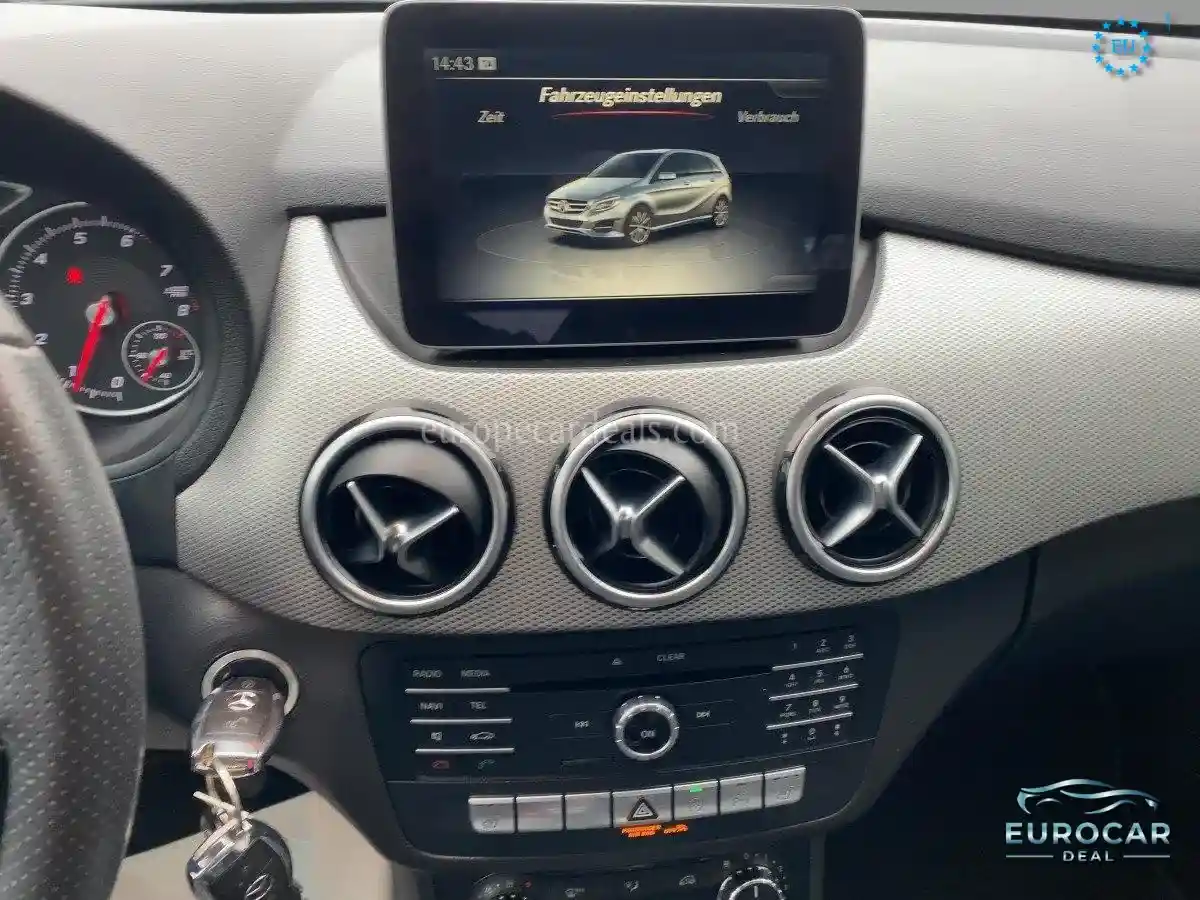 Mercedes-Benz B 200