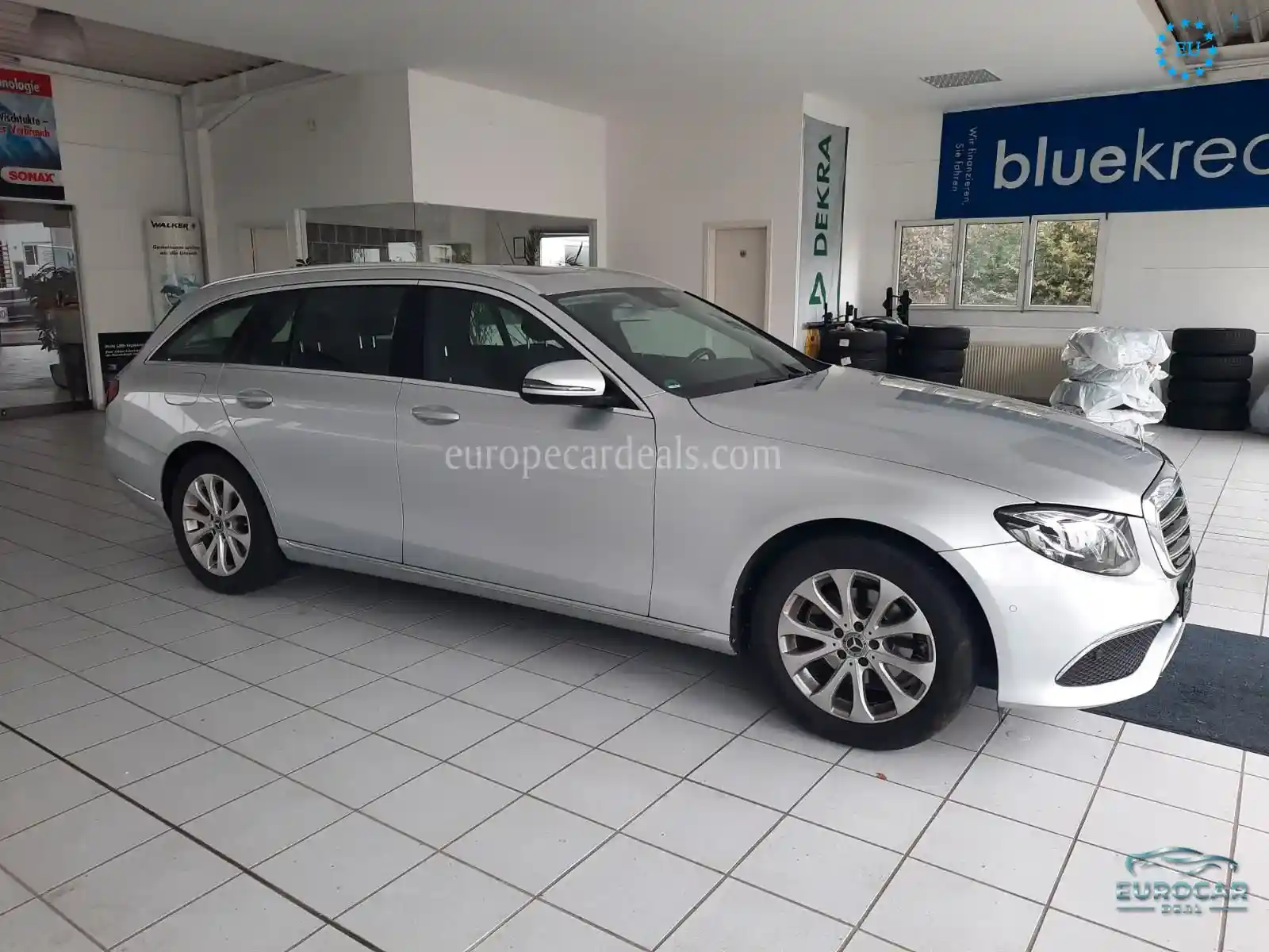 Mercedes-Benz E 200