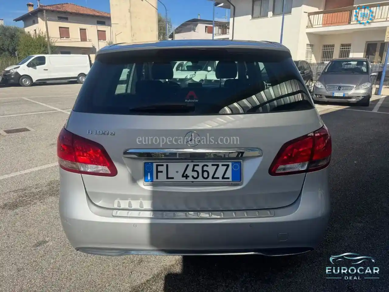 Mercedes-Benz B 180