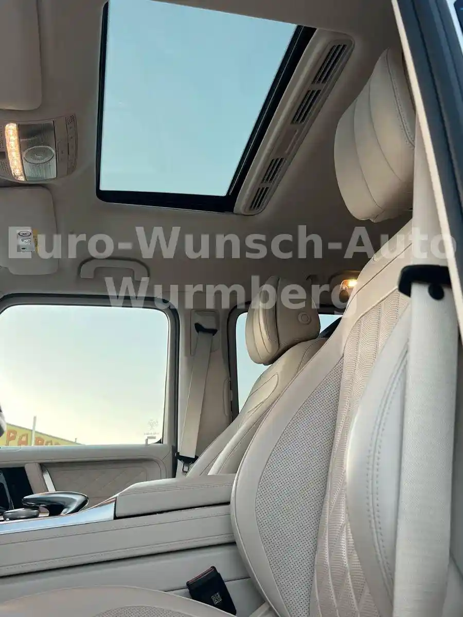 Mercedes-Benz G 500