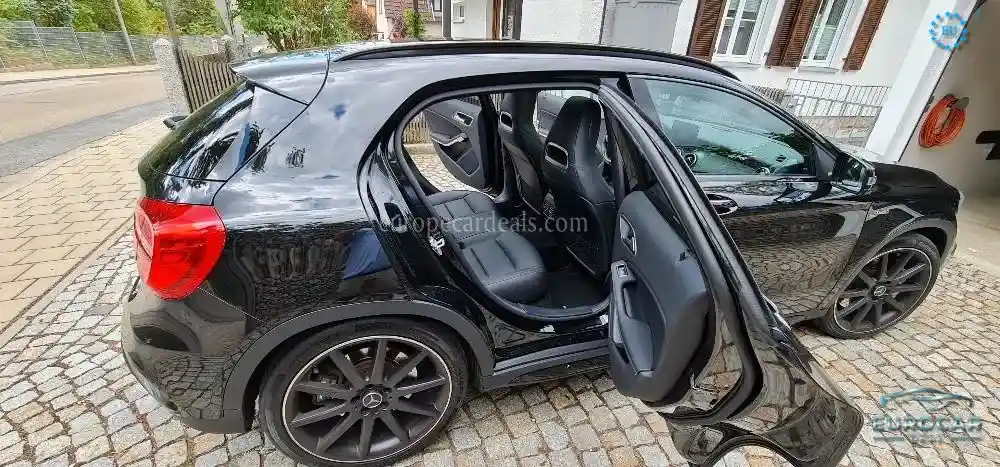 Mercedes-Benz A 45 AMG