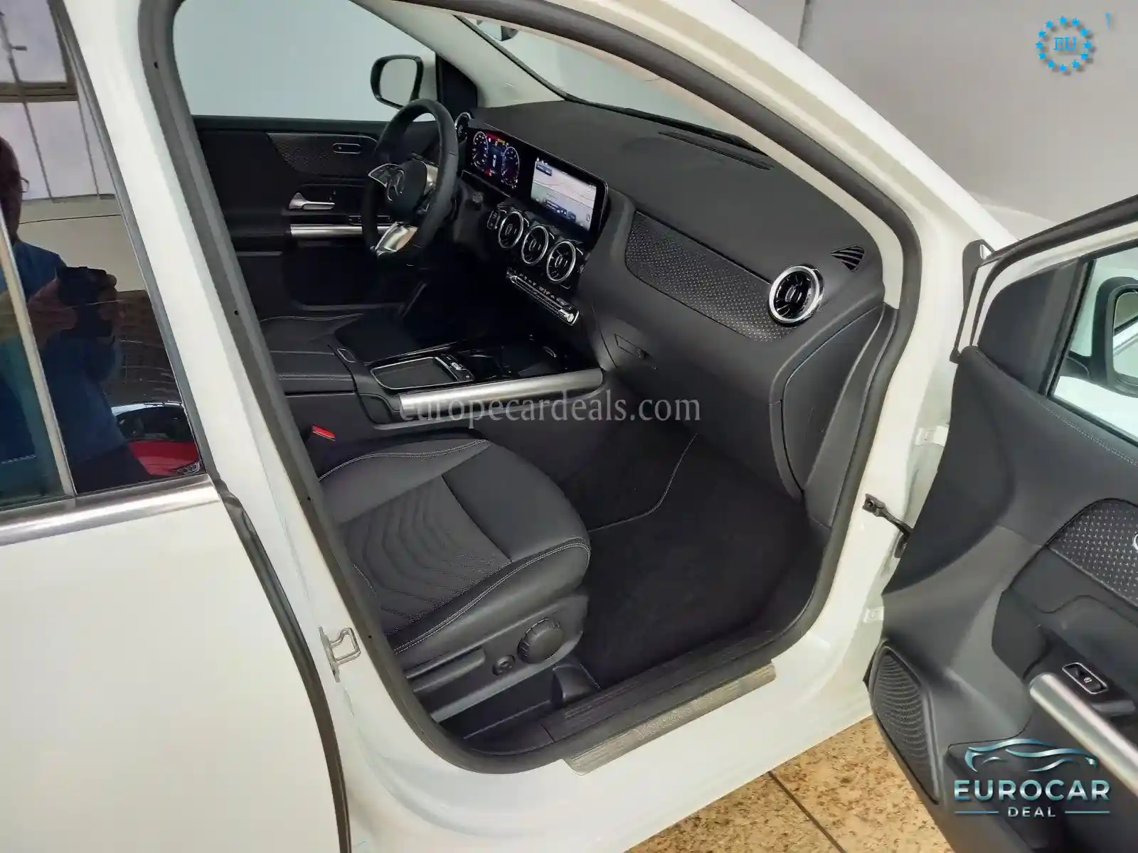 Mercedes-Benz B 220