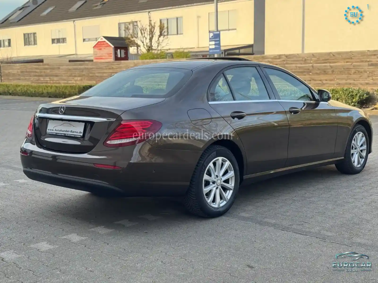 Mercedes-Benz E 200