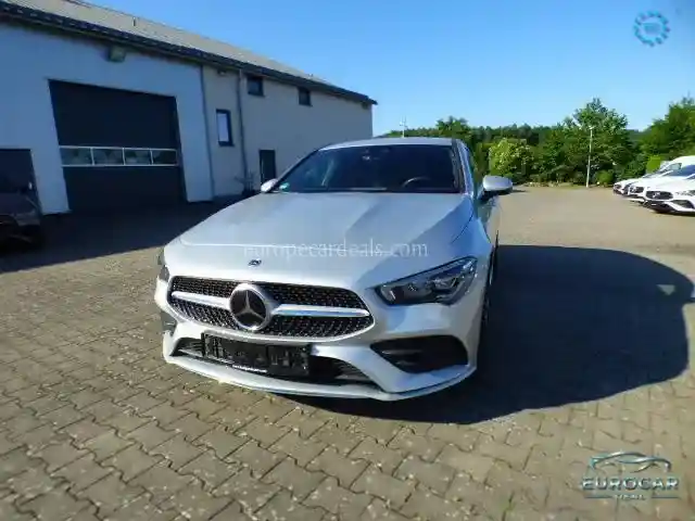 Mercedes-Benz CLA 220 Shooting Brake