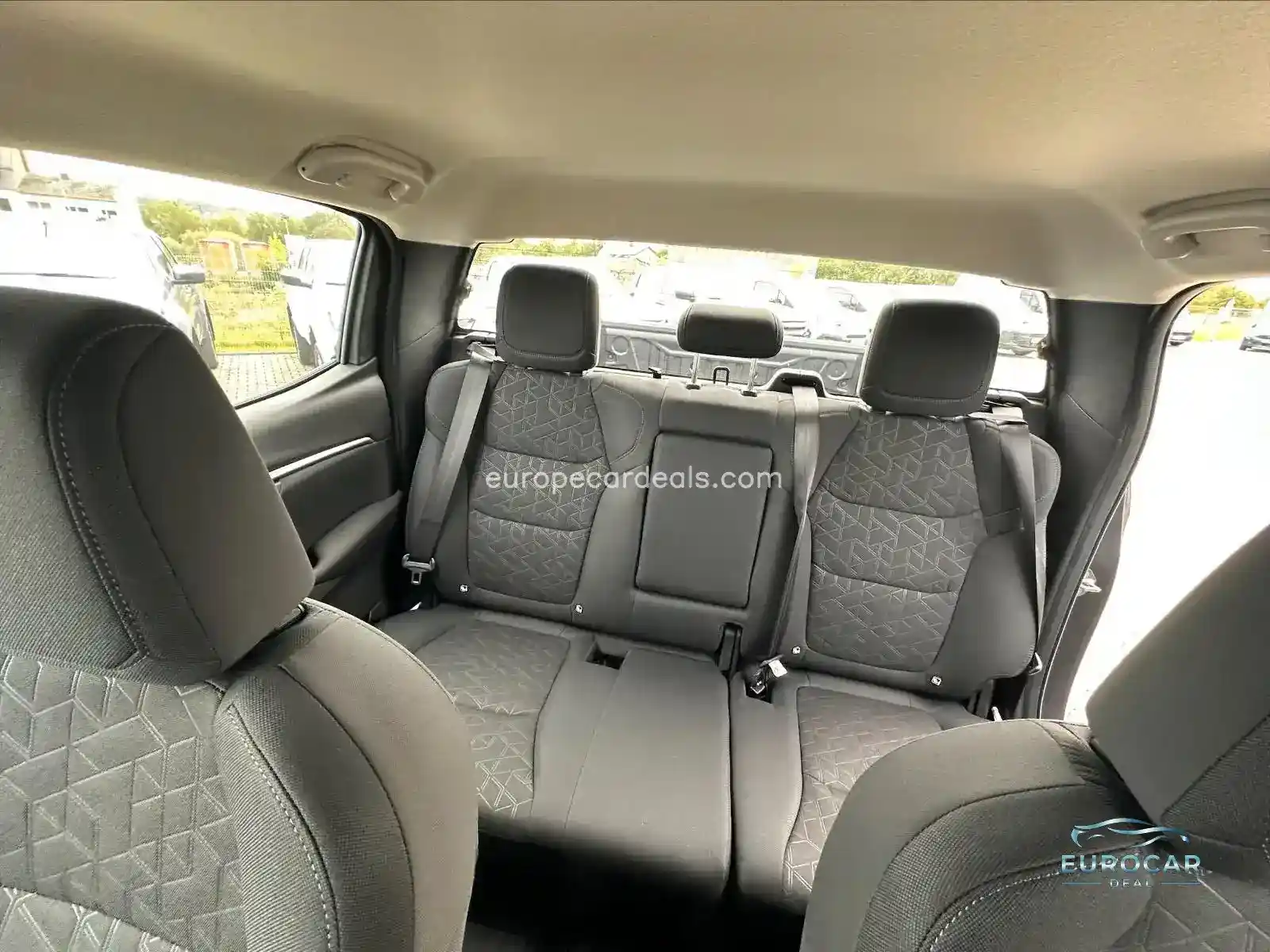 D-MAX 4×4 LS A/T DoubleCab