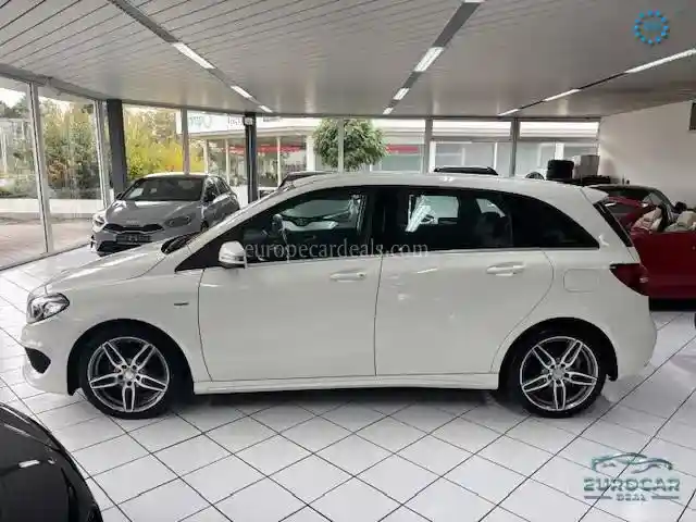 Mercedes-Benz B 200