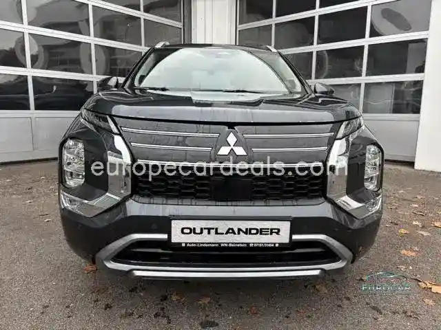 Mitsubishi Plug-in Hybrid Outlander