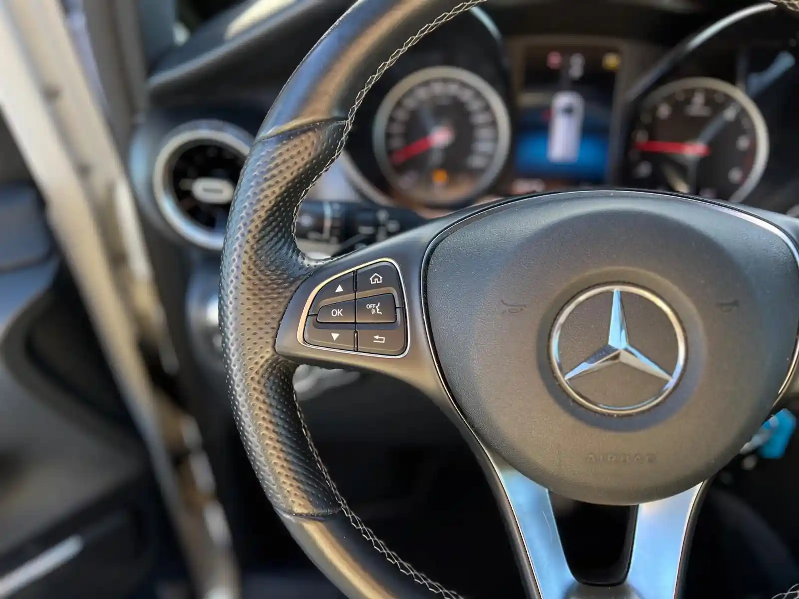Mercedes-Benz V 250