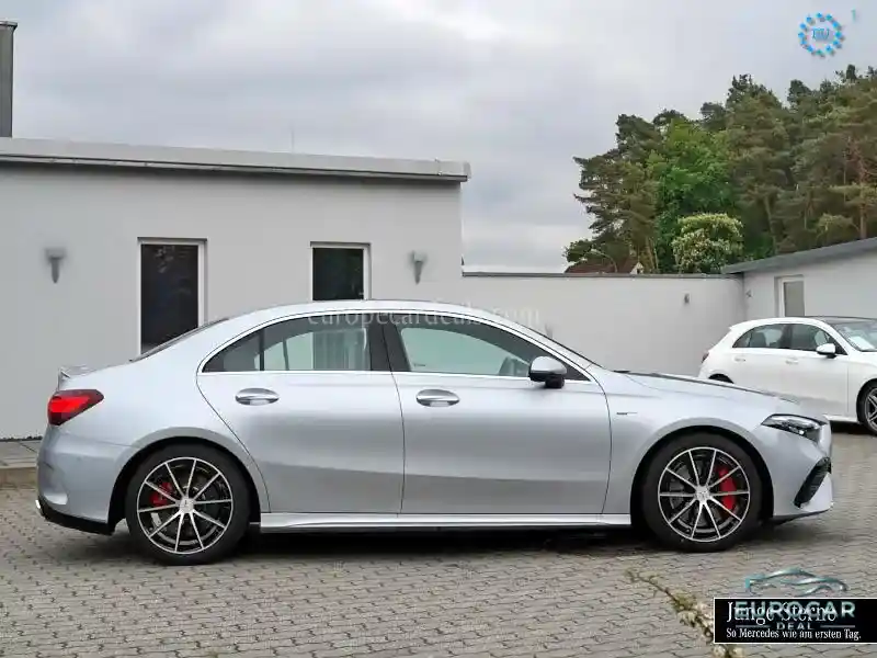 Mercedes-Benz A 35 AMG
