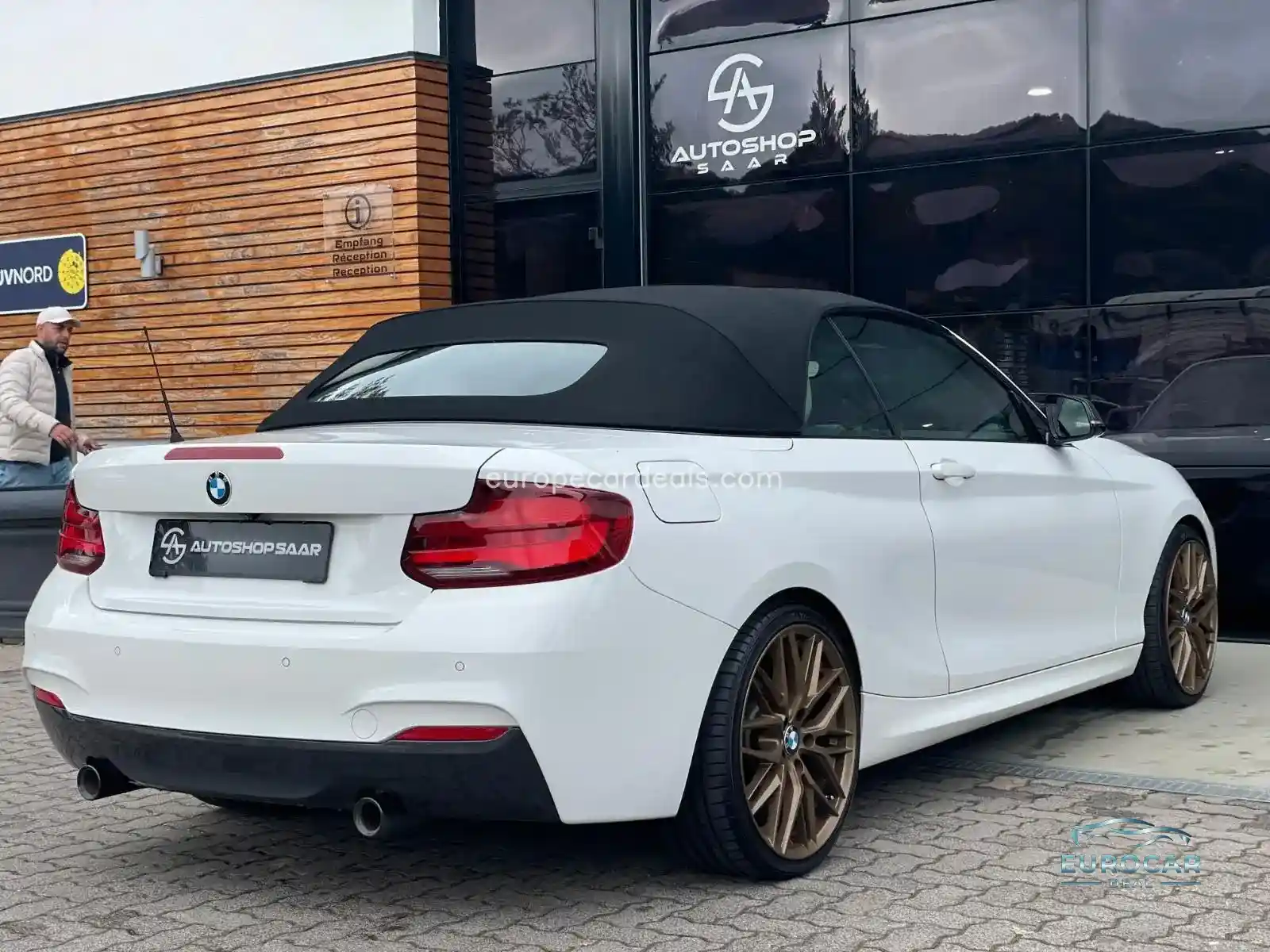 BMW M240i
