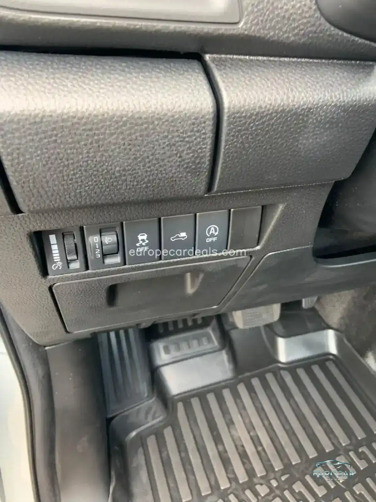 Single Cab 4WD AHK + Beschichtung/Wanne