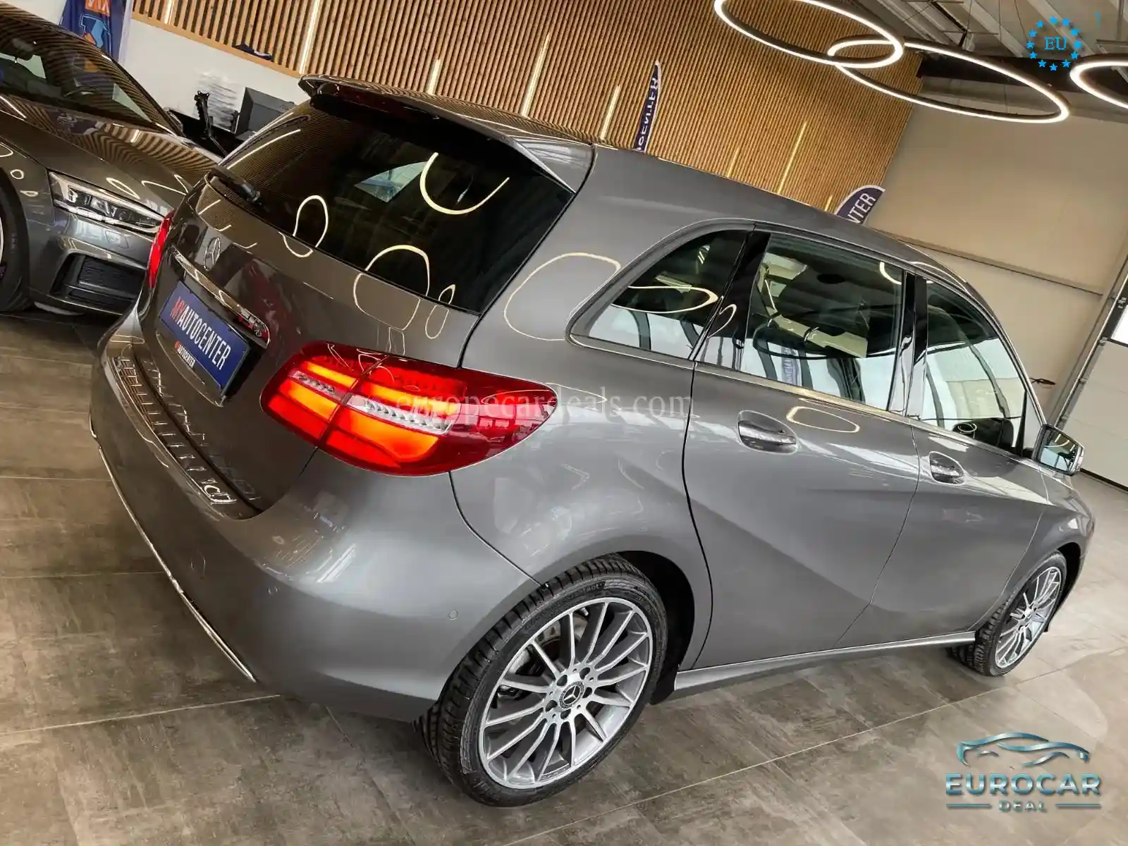 Mercedes-Benz B 220