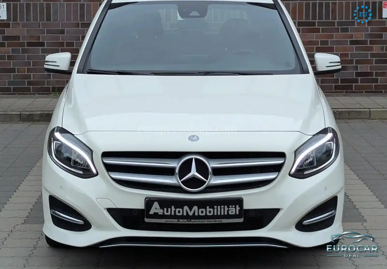 Mercedes-Benz B 180
