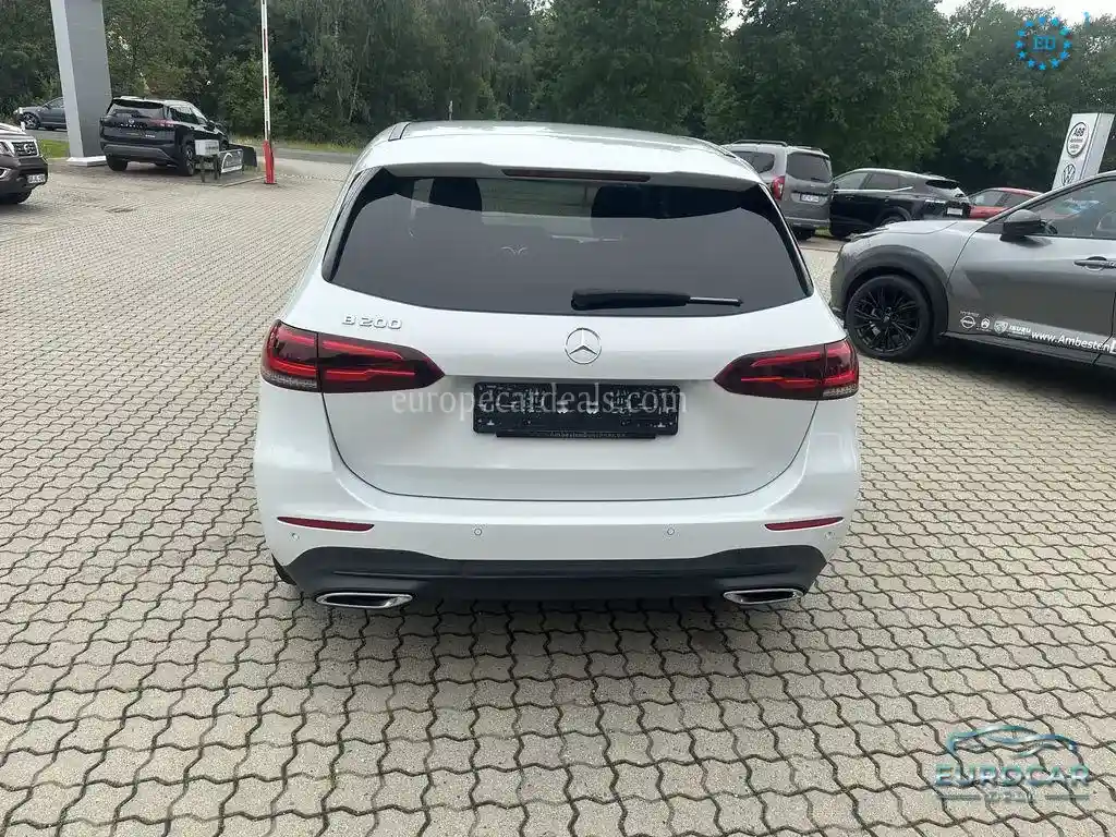 Mercedes-Benz B 200